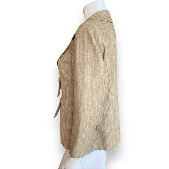 BLOOMINGDALE’S FRONT TIED TAN BLAZER. WOMEN’S SIZE 8 - Picture 3 of 6